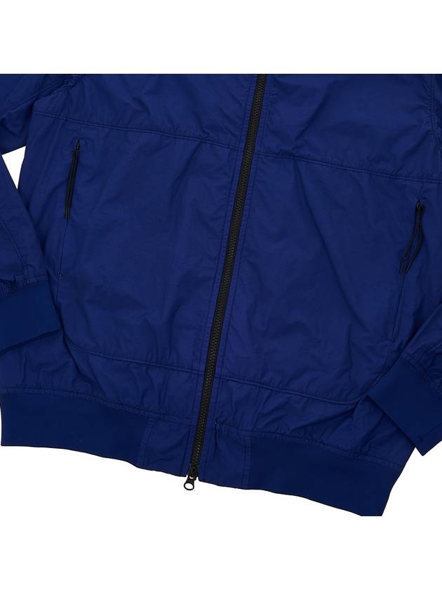 Men's Wappen Patch Naslan Watro Hooded Jacket Ultra Marine Blue - STONE ISLAND - BALAAN 8