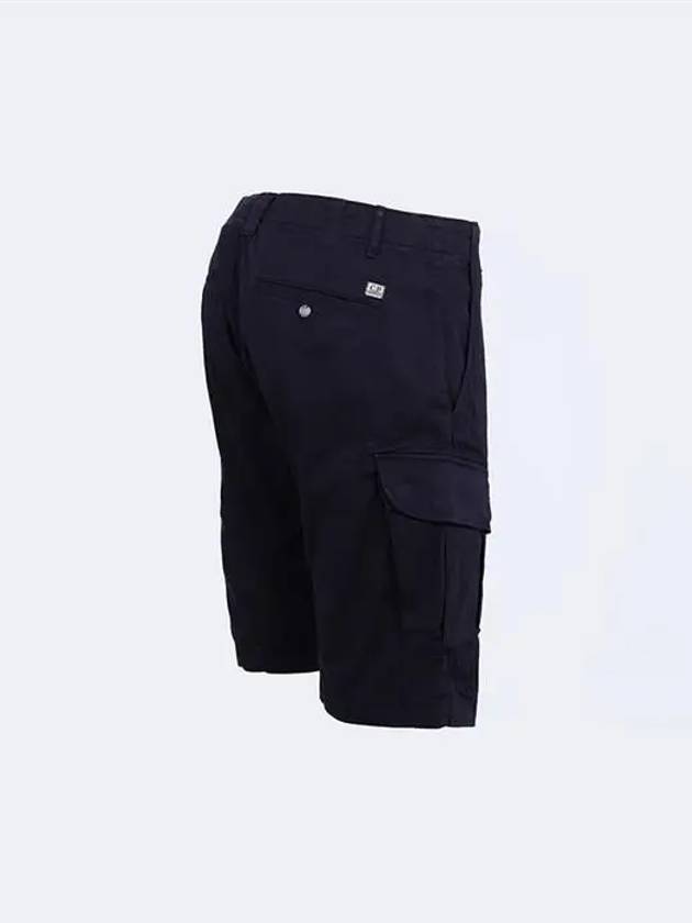 Men's Lens Wappen Stretch Satin Cargo Shorts Navy - CP COMPANY - BALAAN.