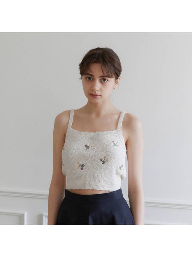 Floral Embroidery Cropped Knit Top - NARU KANG - BALAAN 3