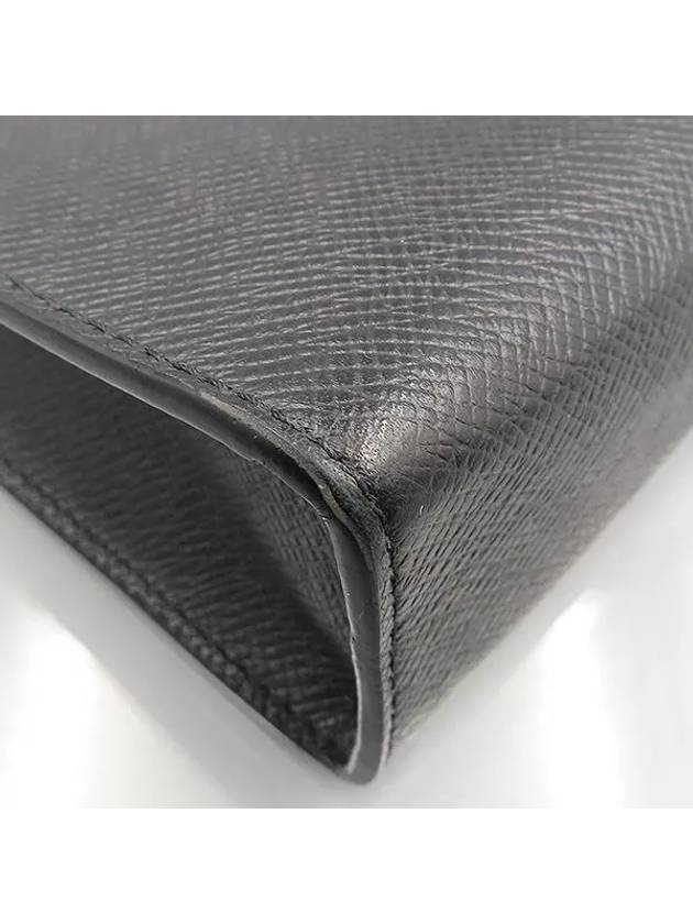 M30450 Black Taiga Leather Pochette Voyage Clutch - LOUIS VUITTON - BALAAN 4