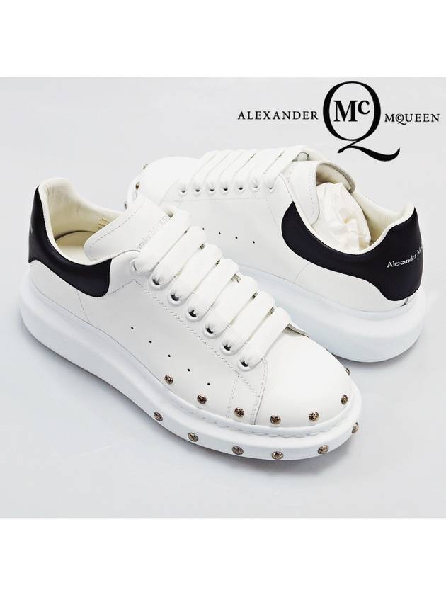 Oversole Front Stud Black Tab Low Top Sneakers White - ALEXANDER MCQUEEN - BALAAN 2