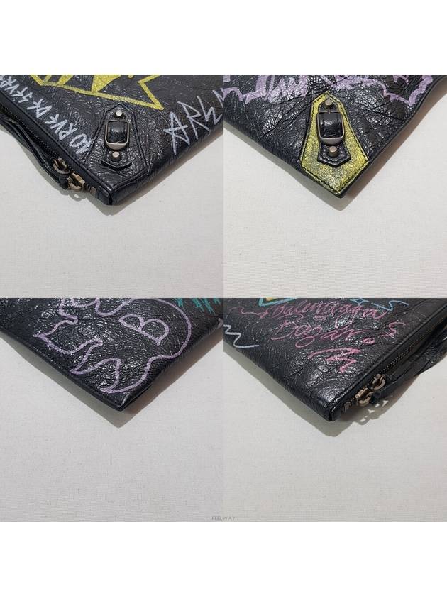 graffiti clutch - BALENCIAGA - BALAAN 6