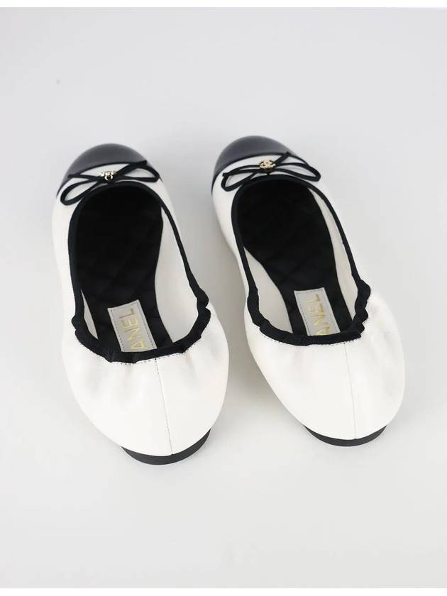 Lambskin Flats White - CHANEL - BALAAN 5