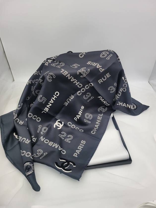 Velvet Logo Black and White Scarf - CHANEL - BALAAN 4