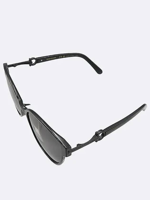 Ferragamo SF3003SLBK black color oversized sunglasses - SALVATORE FERRAGAMO - BALAAN 3