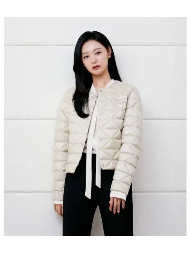 Kim Ji won wears 5 points Arone dark ivory women s down jacket - DUVETICA - BALAAN 1