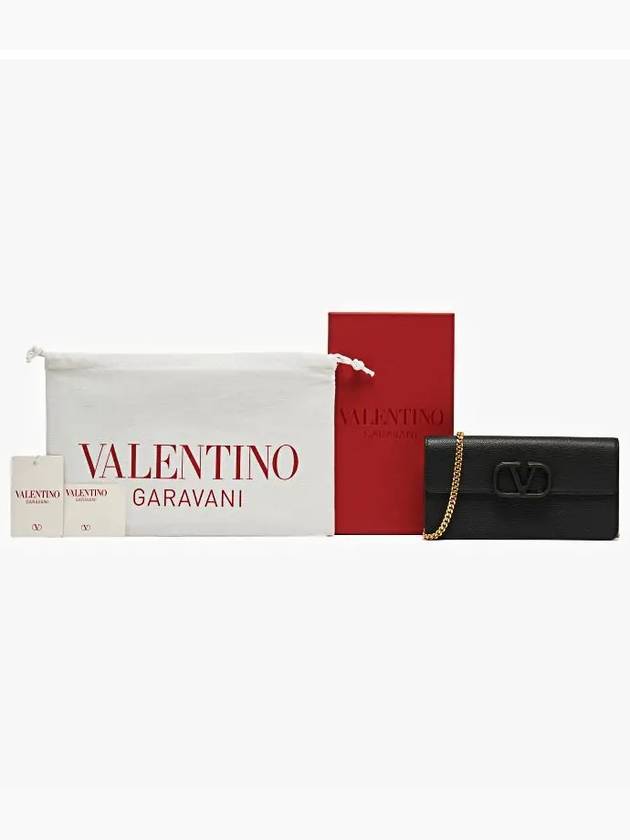 V Logo Signature Chain Grained Calfskin Long Wallet Black - VALENTINO - BALAAN 4