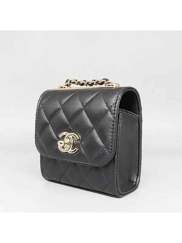 A81633Y04059 Crossbody Bag - CHANEL - BALAAN 3