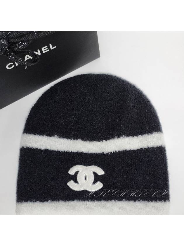 Beanie CC Logo Cashmere Silk Black Winter Knit Hat AAA564 - CHANEL - BALAAN 10