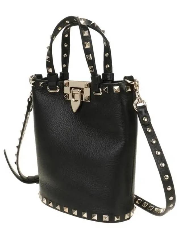 Rockstud Grainy Leather Tote Bag Black - VALENTINO - BALAAN 3