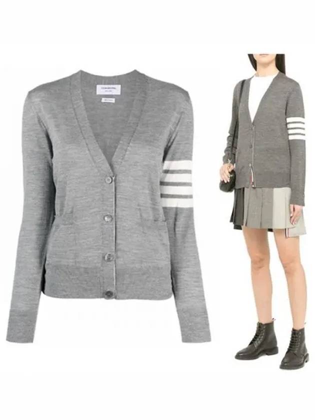 Sustainable Fine Merino Wool 4-Bar Relaxed Fit V-Neck Cardigan Light Grey - THOM BROWNE - BALAAN 2