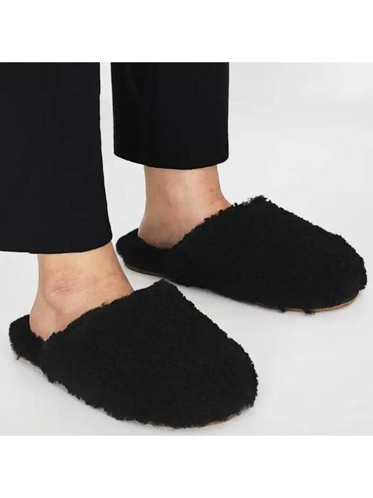 Maxi Curly Fur Slippers Black - UGG - BALAAN 2