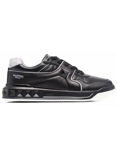 Stud Low Top Sneakers Black - VALENTINO - BALAAN 2