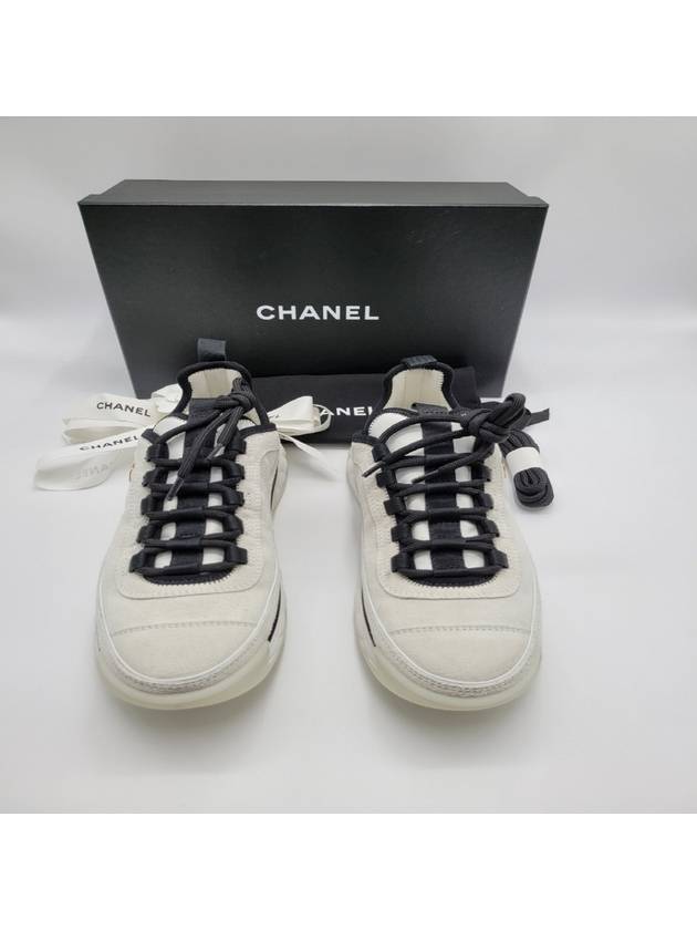 Logo Mixed Fibers Suede Low Top Sneakers White - CHANEL - BALAAN 10