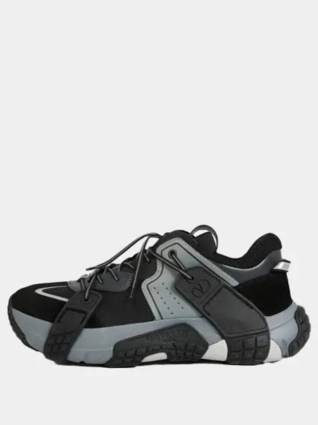 Wod Low Top Sneakers Black - VALENTINO - BALAAN 2