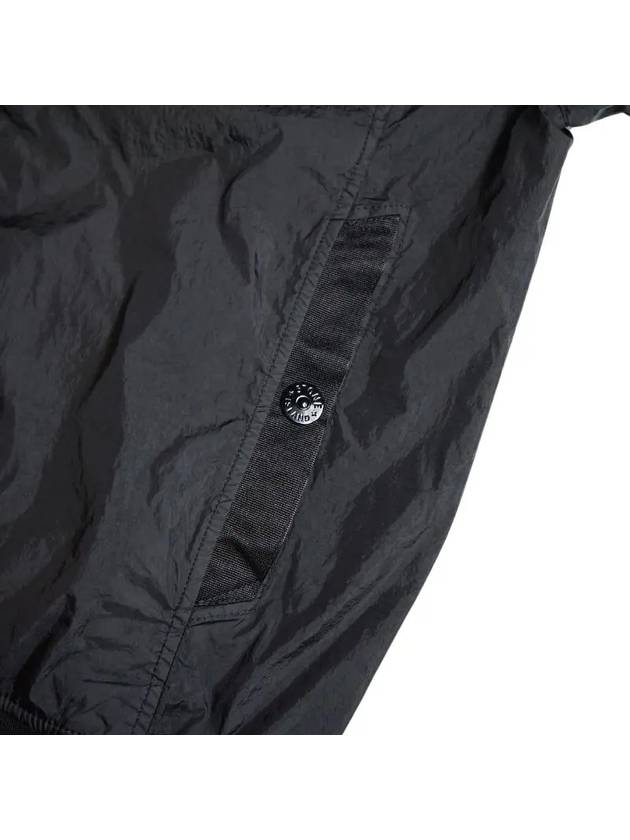 Crinkle Reps Wappen Bomber Jacket Black - STONE ISLAND - BALAAN 6