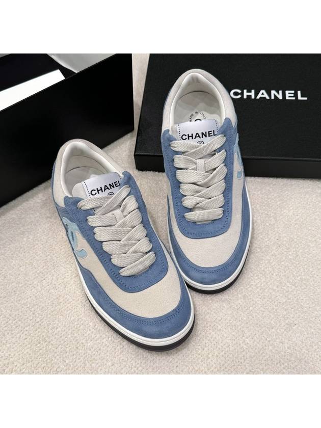 Sneakers Jenny Wearing Suede Tennis Blue CC Logo - CHANEL - BALAAN 3