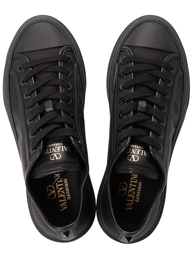 Rockstud Leather Low Top Sneakers Black - VALENTINO - BALAAN 3