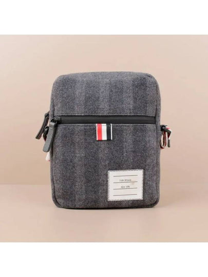 Diagonal Stripe Strap Camera Cross Bag Medium Grey - THOM BROWNE - BALAAN 2