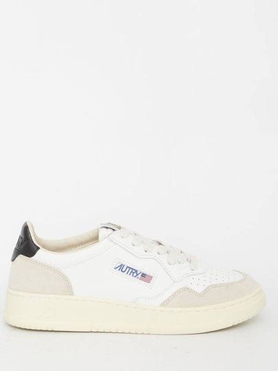 Women's Medalist Black Tab Suede Low Top Sneakers White - AUTRY - BALAAN 2