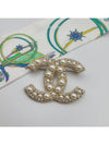 Classic CC Logo Pearl Crystal Brooch Gold - CHANEL - BALAAN 2