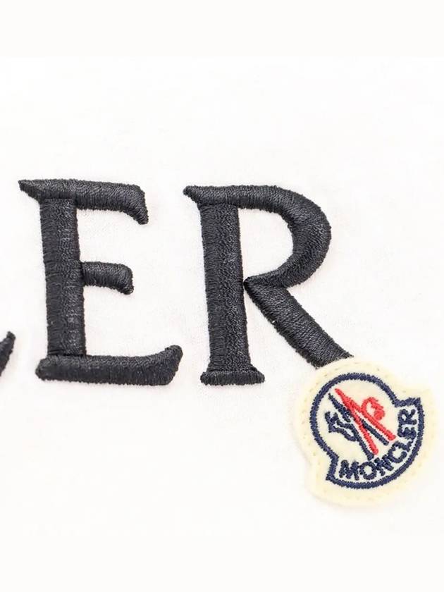 Logo Patch T Shirt White 8C000 11 89AIJ 033 - MONCLER - BALAAN 4