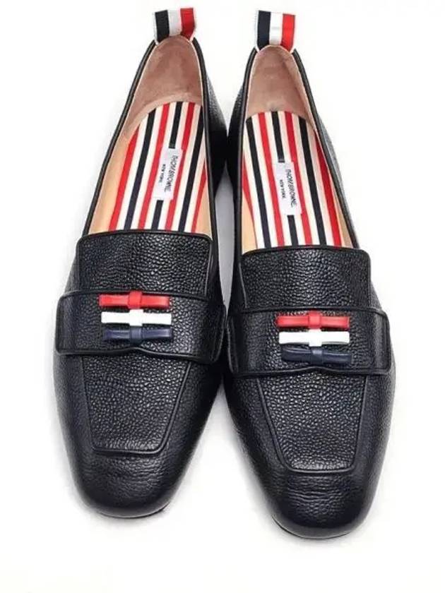 Pebble Grain Flexible Leather Sole Three Bow Loafer 271913 - THOM BROWNE - BALAAN 1