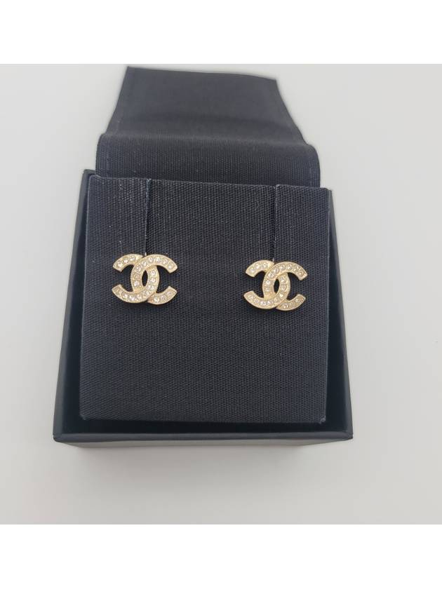 CC logo basic size earrings champagne gold A88429 - CHANEL - BALAAN 8