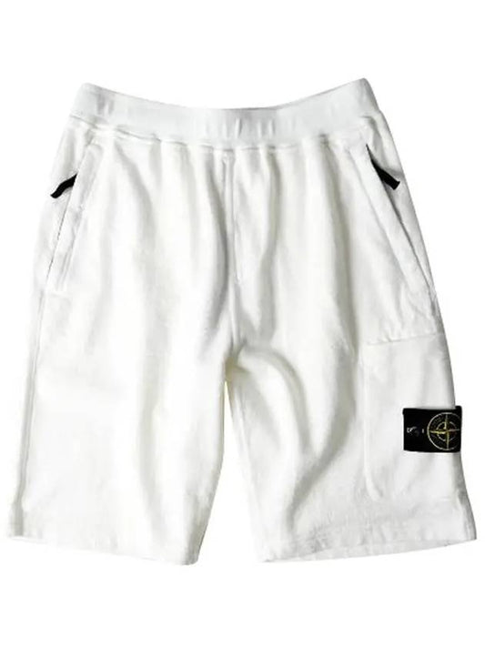 Men's OLD Treatment Logo Patch Cargo Bermuda Shorts White - STONE ISLAND - BALAAN 2