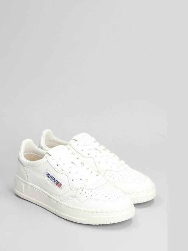 Women's Medalist Low Top Sneakers White - AUTRY - BALAAN 3