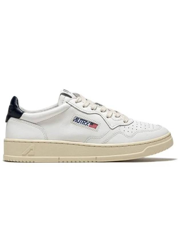 Medalist Low Top Sneakers All White - AUTRY - BALAAN 2