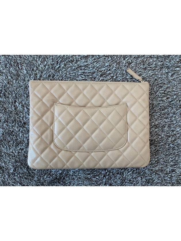 Classic pouch for caviar - CHANEL - BALAAN 8