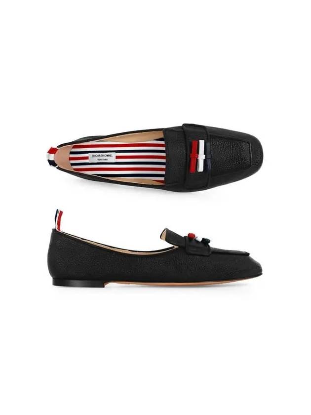 Women's Pebble Grain Leather Flexible Leather Sole 3 Bow Loafer Black - THOM BROWNE - BALAAN 2