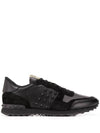 Rockstud Low Top Sneakers Black - VALENTINO - BALAAN 3