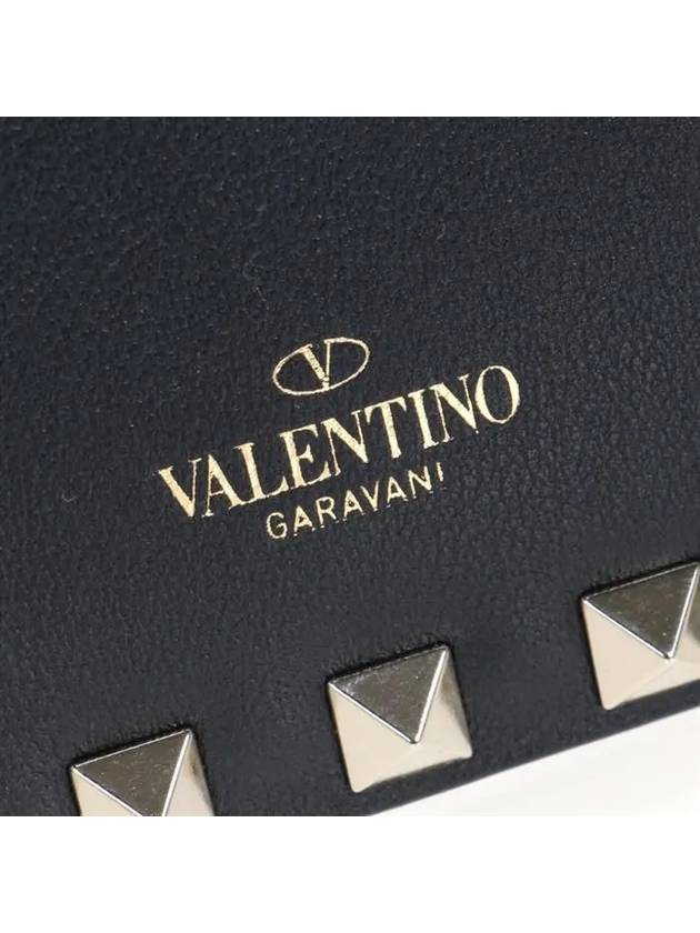 Rockstud Flap Clutch Bag Black - VALENTINO - BALAAN 8