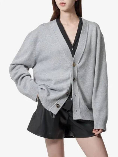 Cashmere cardigan with leather intrecciato patch decoration light gray melange 777588V2MM08531 - BOTTEGA VENETA - BALAAN 1