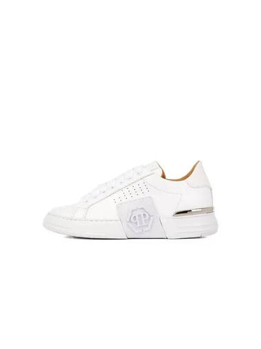 Women's Side Punching Hexagon Sneakers White 270475 - PHILIPP PLEIN - BALAAN 1