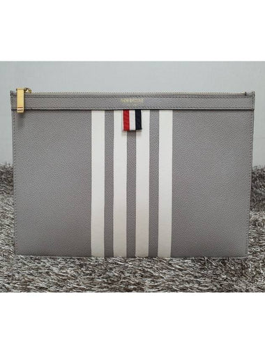 Diagonal armband pebble grain clutch bag - THOM BROWNE - BALAAN 1