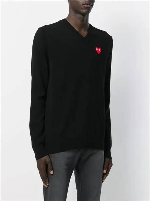 Heart Wappen V-Neck Wool KnitTop Black - COMME DES GARCONS - BALAAN 8