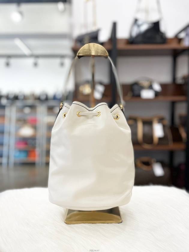 Daol Sangin Store Duet Bucket Bag White Leather 1BH038 Condition A - PRADA - BALAAN 4