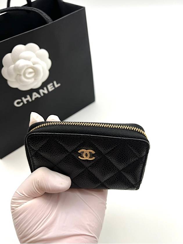 Classic Zipped Coin Purse Grained Calfskin & Gold Black - CHANEL - BALAAN 4