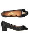 Vara Quilted Pumps Black - SALVATORE FERRAGAMO - BALAAN 4