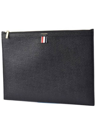 Women s Black Pebble Grain Large Clutch - THOM BROWNE - BALAAN 1