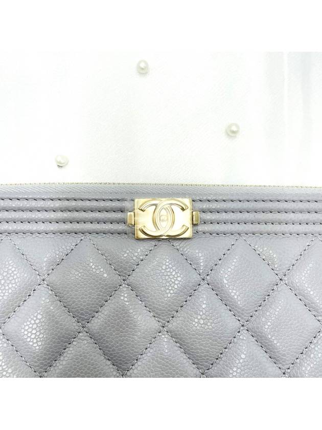 Boy Clutch Caviar Gray Medium Gold A84406 - CHANEL - BALAAN 8