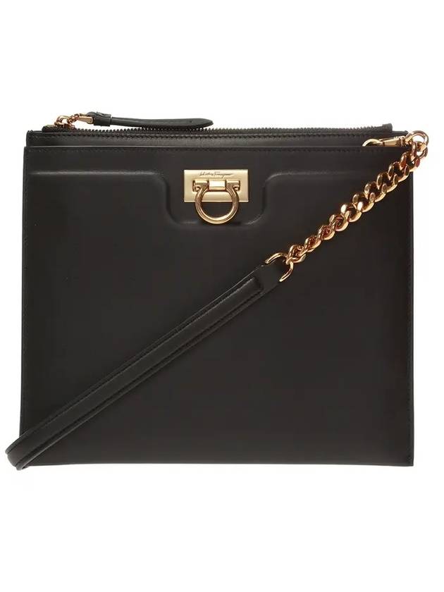 Trifolio Shoulder Bag Black - SALVATORE FERRAGAMO - BALAAN 1