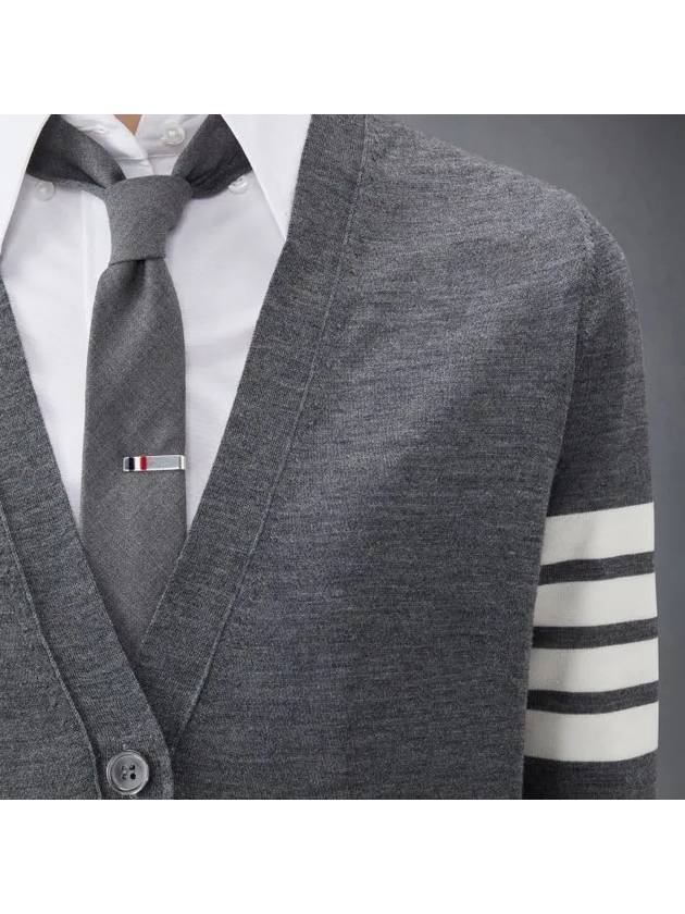 Sustainable Fine Merino Wool 4-Bar Relaxed Fit V-Neck Cardigan Medium Grey - THOM BROWNE - BALAAN 2