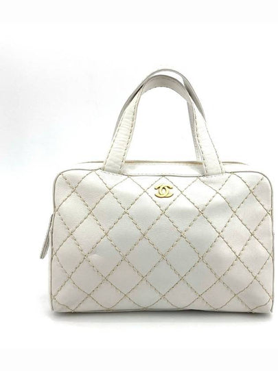 Wild Stitch White Tote Bag - CHANEL - BALAAN 2