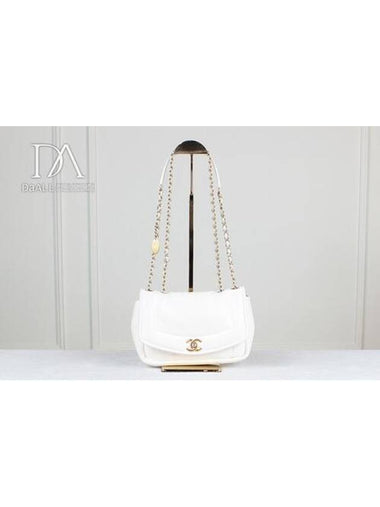 Women s CC Charm Gold Chain Flap Bag No 28 Condition A - CHANEL - BALAAN 1