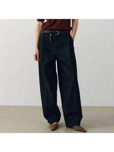 Denim One-Tuck Wide Balloon Pants Black - NOIRER FOR WOMEN - BALAAN 1