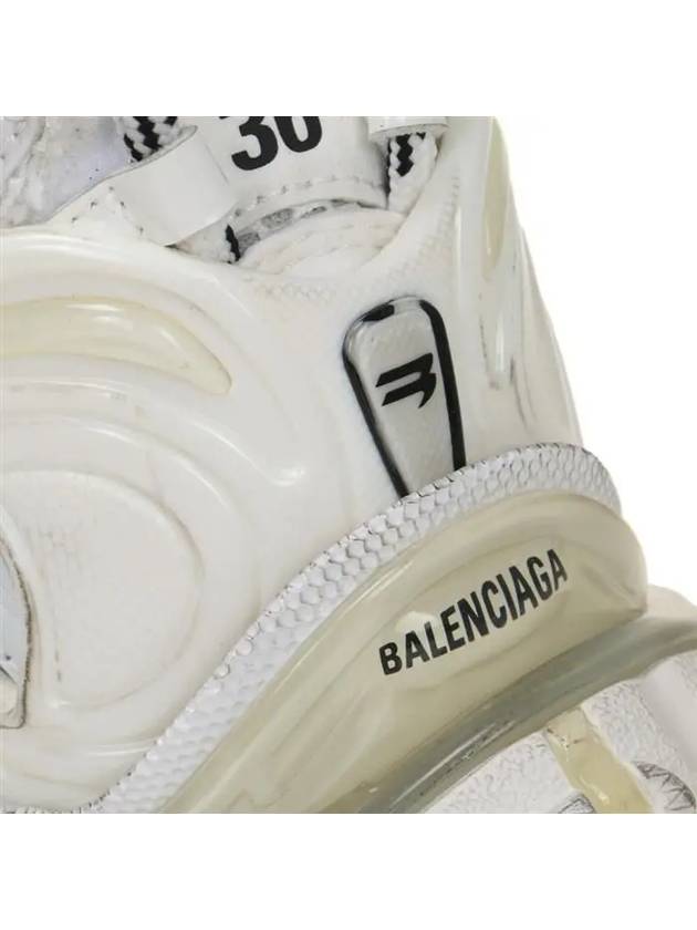 Runner Low Top Sneakers White - BALENCIAGA - BALAAN 7